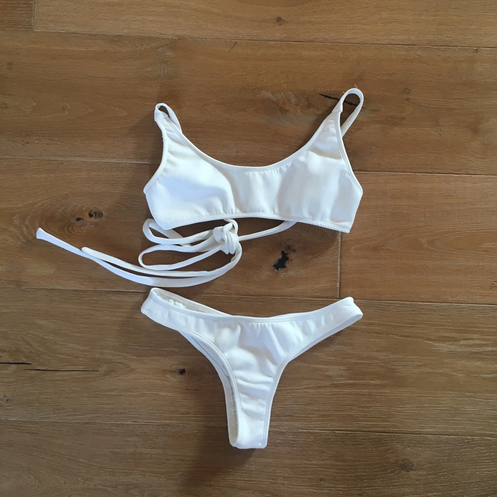 ❄️White Bikini❄️